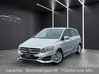 Gebraucht Mercedes B180 Style 122 PS (89 kW) 2018 Cavansitblau Kleinwagen