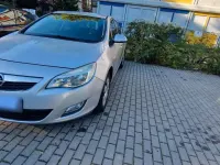 Gebraucht Opel Astra Edition 116 PS (85 kW) 2010 Silber Limousine