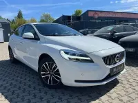 Gebraucht Volvo V40 Momentum 190 PS (139 kW) 2018 Ice white, solid / solid Kombi