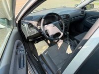 Gebraucht Volvo V40 109 PS (80 kW) 2001 Silber Kombi