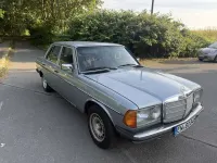Gebraucht Mercedes 240 72 PS (52 kW) 1984 Limousine