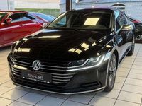 Gebraucht VW Arteon Elegance 239 PS (175 kW) 2017 Deep black perleffekt Kleinwagen