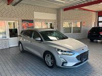 Gebraucht Ford Focus Titanium 120 PS (88 kW) 2019 Silber Limousine