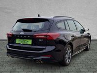Gebraucht Ford Focus ST-Line 125 PS (91 kW) 2023 Lackierung agate black Kombi