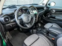 Gebraucht Mini Cooper 135 kW (184 PS) 2023 British racing green metallic (metallic) Kleinwagen