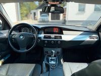 Gebraucht BMW 525 197 PS (144 kW) 2009 Silber Kombi