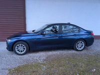 Gebraucht BMW 318 150 PS (110 kW) 2016 Blau Limousine
