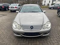 Gebraucht Mercedes C180 143 PS (105 kW) 2004 Silber Coupé