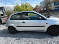 Usata Ford Fiesta 70 CV (51 kW) 2003 Argento Utilitaria
