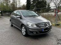 Gebraucht Mercedes B180 116 PS (85 kW) 2009 Beige Van / Kleinbus