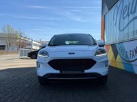 Gebraucht Ford Kuga Cool & Connect 224 PS (164 kW) 2021 Frostweiß SUV
