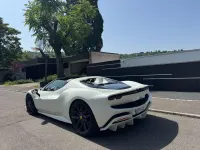 Second-hand Ferrari 296 829 CP (609 kW) 2025 Alb Cabrio