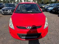 Gebraucht Hyundai i20 77 PS (56 kW) 2009 Rot Kleinwagen