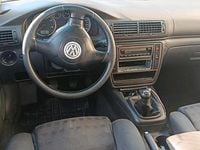 Gebraucht VW Passat 136 PS (100 kW) 2004 Blau Kombi