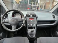 Gebraucht Opel Agila 65 PS (47 kW) 2009 Silber Kleinwagen