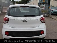 Gebraucht Hyundai i10 Classic 67 PS (49 kW) 2017 Weiß Kleinwagen