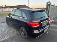 Gebraucht Mercedes B200 156 PS (114 kW) 2017 Schwarz Van / Kleinbus