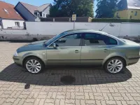 Usata VW Passat 115 CV (84 kW) 2003 Verde Berlina
