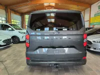 Gebraucht Ford Tourneo Titanium 136 PS (100 kW) 2025 Grau Van / Kleinbus