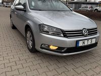 Second-hand VW Passat 105 CP (77 kW) 2013 Argintiu Break