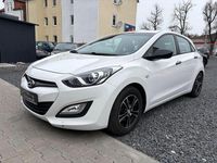 Gebraucht Hyundai i30 Style 99 PS (72 kW) 2014 Weiß Limousine