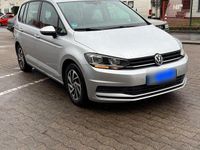 Gebraucht VW Touran Trendline 116 PS (85 kW) 2016 Silber Van / Kleinbus
