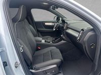 Neu Volvo XC40 Plus 163 PS (119 kW) 2025 Cloud blue SUV