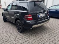 Gebraucht Mercedes ML280 190 PS (139 kW) 2006 Schwarz SUV
