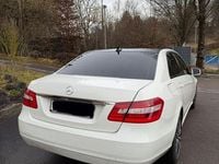 Gebraucht Mercedes E220 170 PS (125 kW) 2009 Weiß Limousine