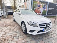 Gebraucht Mercedes C220 194 PS (142 kW) 2019 Weiß Kombi