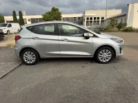 Gebraucht Ford Fiesta Cool & Connect 75 PS (55 kW) 2022 Polarsilber Kleinwagen