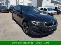 Gebraucht BMW 330e Comfort Edition 292 PS (214 kW) 2025 Saphirschwarz (metallic) Kombi