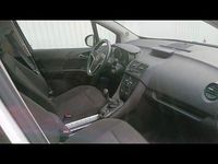 Gebraucht Opel Meriva Active 101 PS (74 kW) 2014 Weiß Van / Kleinbus