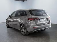 Gebraucht Mercedes B200 Progressive 150 PS (110 kW) 2025 Grau Van / Kleinbus
