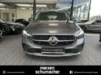 Gebraucht Mercedes B250 163 PS (119 kW) 2023 lack mountaingrau Kleinwagen