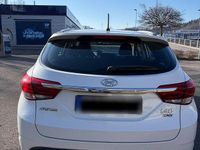 Gebraucht Hyundai i40 Trend 141 PS (103 kW) 2016 Weiß Kombi