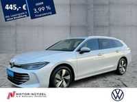 Gebraucht VW Passat Elegance 150 PS (110 kW) 2024 Oryxweiß perlmutteffekt Kombi