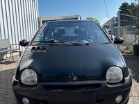 Second-hand Renault Twingo 75 CP (55 kW) 2000 Negru Hatchback