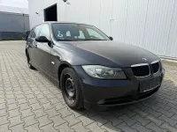 Gebraucht BMW 320 163 PS (119 kW) 2005 Schwarz Kombi