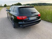 Używany Audi A4 S-Line 190 KM (139 kW) 2015 Czarny Kombi