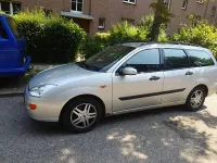 Gebraucht Ford Focus 100 PS (73 kW) 2001 Silber Kombi
