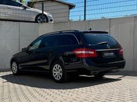 Gebraucht Mercedes E220 170 PS (125 kW) 2010 Schwarz Kombi