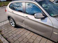Gebraucht BMW X1 143 PS (105 kW) 2010 Gold SUV
