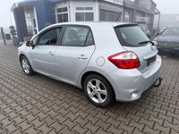 Gebraucht Toyota Auris Edition 132 PS (97 kW) 2011 Silber Kleinwagen