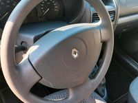 Używany Renault Clio II 75 KM (55 kW) 2011 Czarny Sedan/Limuzyna