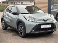 Neu Toyota Aygo X 72 PS (52 kW) 2025 Grün SUV