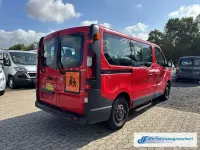 Gebraucht Opel Vivaro 95 PS (69 kW) 2016 B) (rot Van / Kleinbus