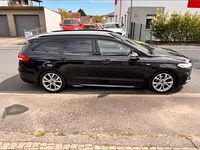 Gebraucht Ford Mondeo Titanium 160 PS (117 kW) 2019 Schwarz Kombi