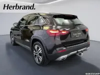 Gebraucht Mercedes GLA200 Progressive 163 PS (119 kW) 2025 Kosmosschwarz metallic SUV
