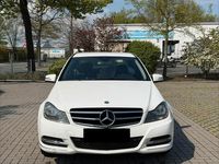 Gebraucht Mercedes C180 156 PS (114 kW) 2013 Weiß Limousine